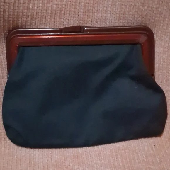 Vintage Floral Tapestry Clutch with Bakelite Frame - Picture 3 of 4